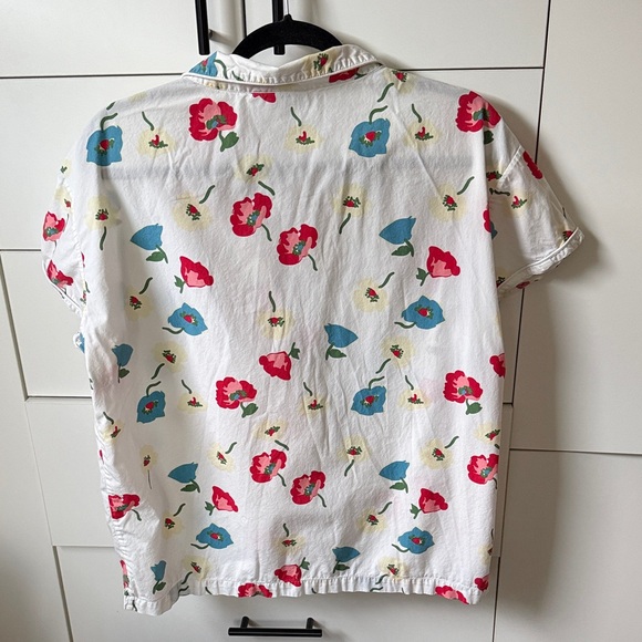 Sleepy Jones Floral Button-Up Camp Shirt in White with Red & Blue Poppies - Picture 3 of 3